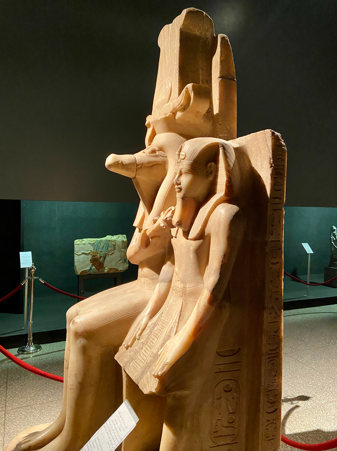 Statue de Sebek et Aménophis III